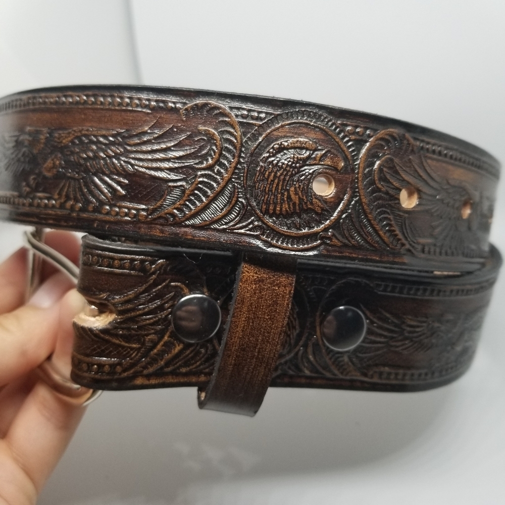 Tandy Genuine Leather Eagle Belt size 30